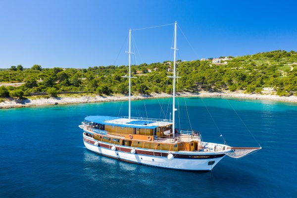 San snova   exterior view       grad  tbgai