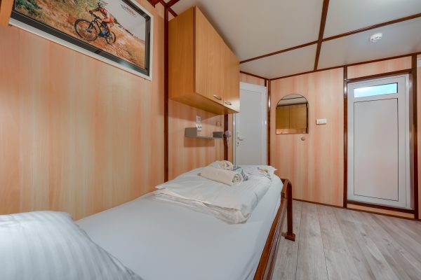 san snova    cabins  dpdwml