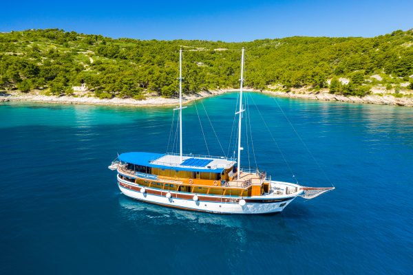 San snova   exterior view       grad  eekzve